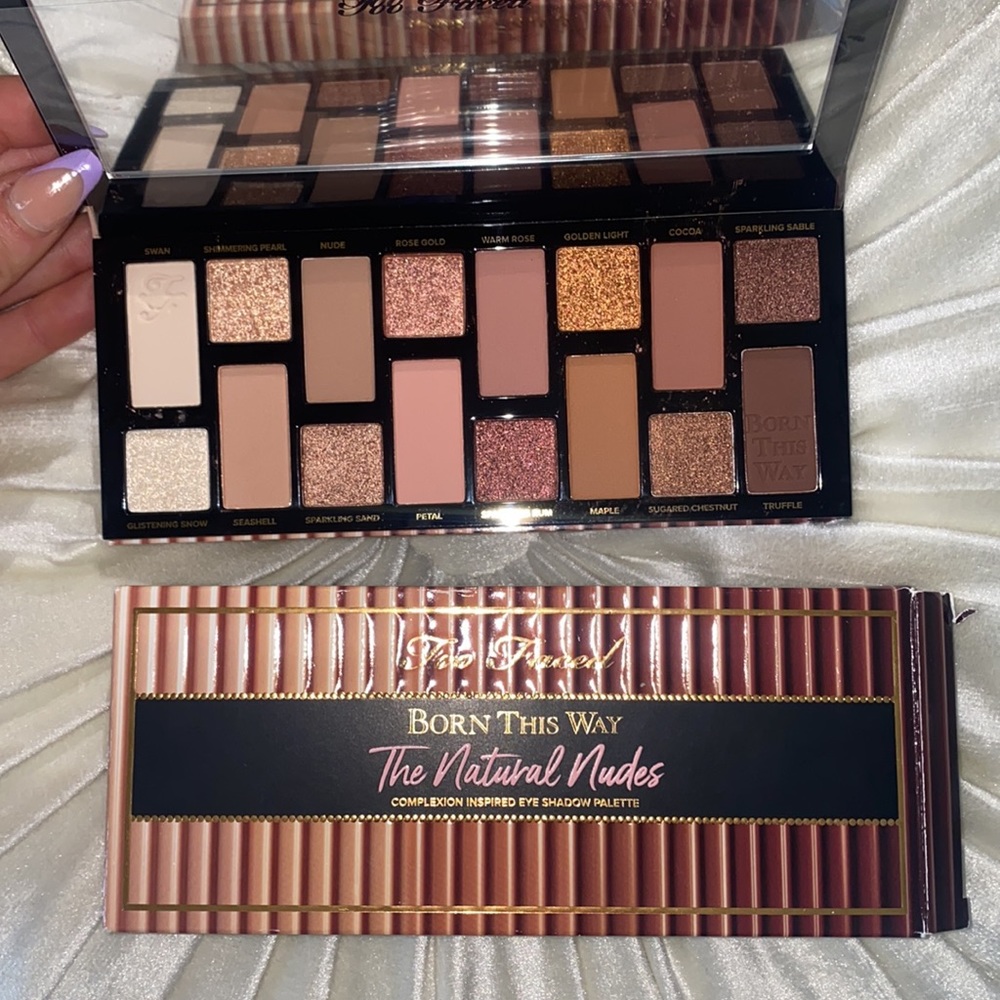 TOO FACED BORN THIS WAY - THE NATURAL NUDES EYESHADOW PALETTE